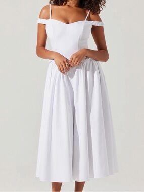 Astr the Label White Off-Shoulder Midi Dress